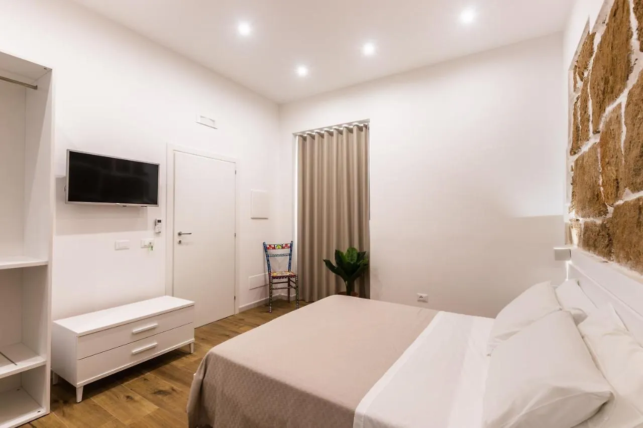 Trisina Rooms Avola 0*,  Italy