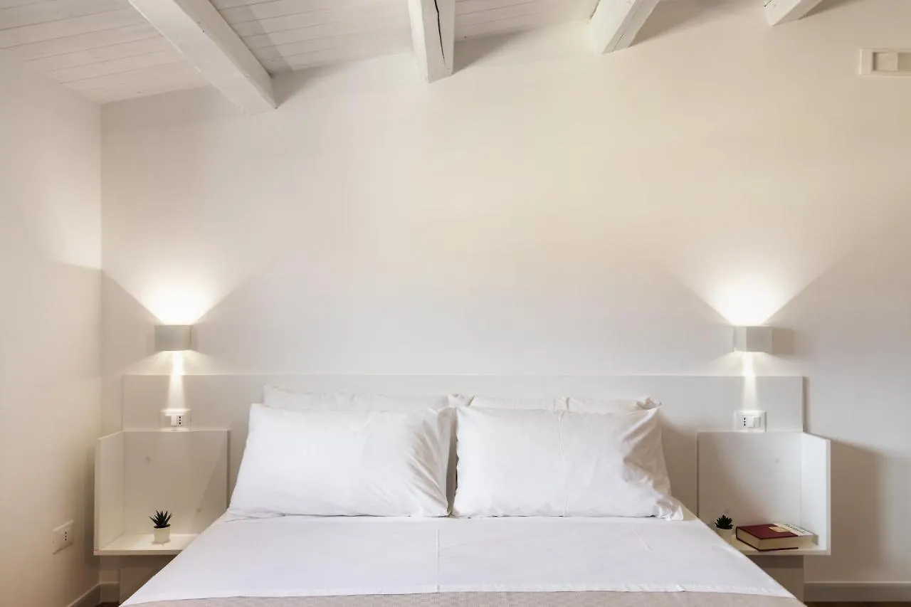 Trisina Rooms Avola 0*,
